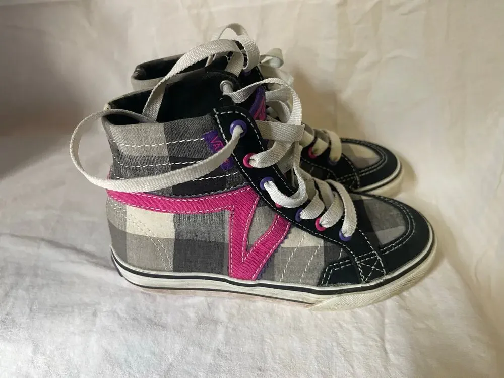 Vans girls 11 hightop shoes
